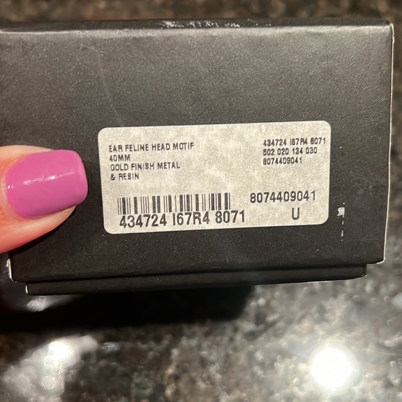 Gucci Women's Pink Pearl-effect Embellished Tiger Earrings - Picture 7 of 7